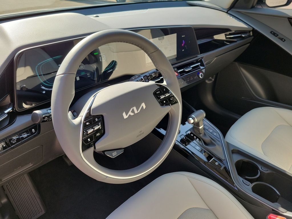 New 2026 Kia Niro EX w/ EX Premium Package FWD image 24