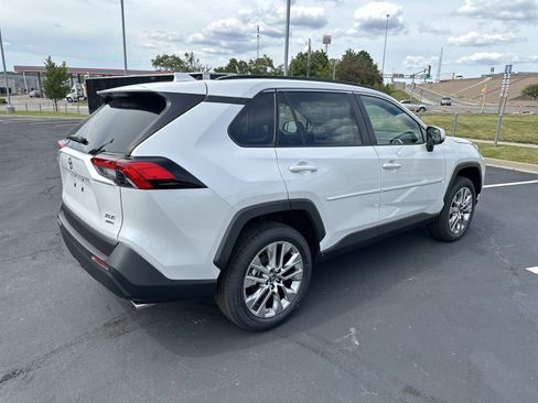 Used 2024 Toyota RAV4 XLE Premium w/ Weather Package AWD/4WD image 6