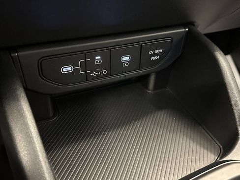 Used 2025 Kia K4 LXS FWD image 16