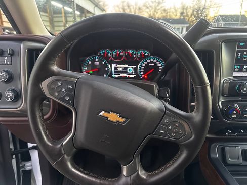 Used 2016 Chevrolet Silverado 1500 High Country w/ High Country Premium Package image 26