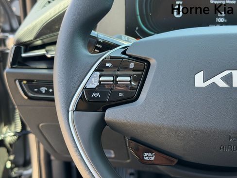 New 2026 Kia Niro LX FWD image 13