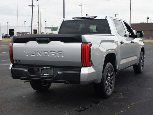 Used 2025 Toyota Tundra SR w/ SR Tow Package AWD/4WD image 14