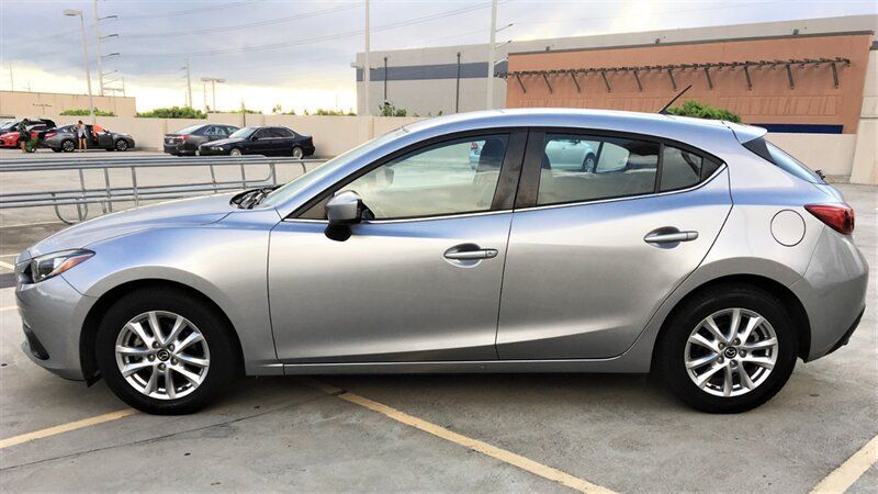 Used 2016 MAZDA MAZDA3 i Sport w/ Preferred Equipment Package FWD image 2