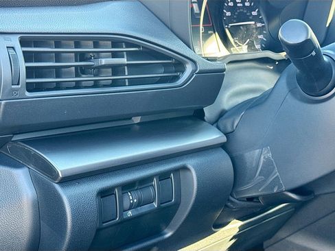 New 2025 Subaru Impreza 2.0i image 10