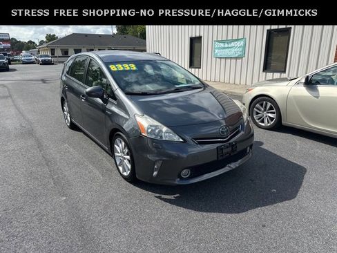 Used 2013 Toyota Prius V Five image 27