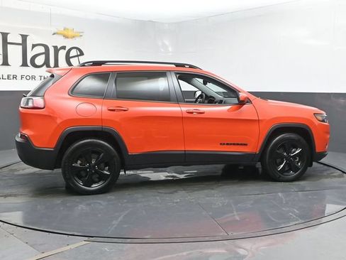 Used 2021 Jeep Cherokee Latitude Plus AWD/4WD image 37