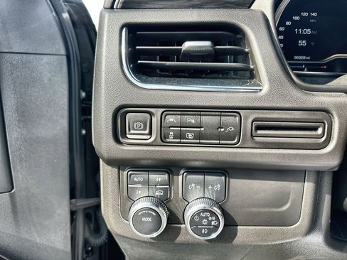 Certified 2022 GMC Yukon SLT w/ SLT Premium Package image 18