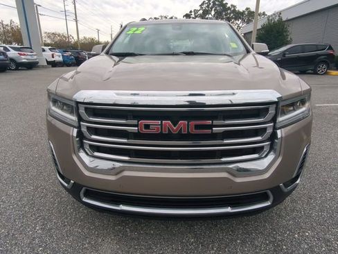 Used 2022 GMC Acadia SLT w/ Preferred Package image 10