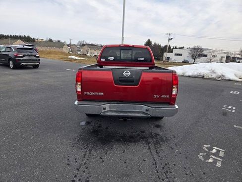 Used 2012 Nissan Frontier SV w/ SV Premium Utility Pkg image 5