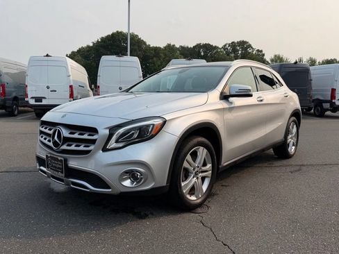Used 2019 Mercedes-Benz GLA 250 4MATIC image 3