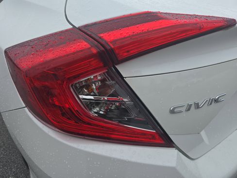 Used 2019 Honda Civic LX image 32
