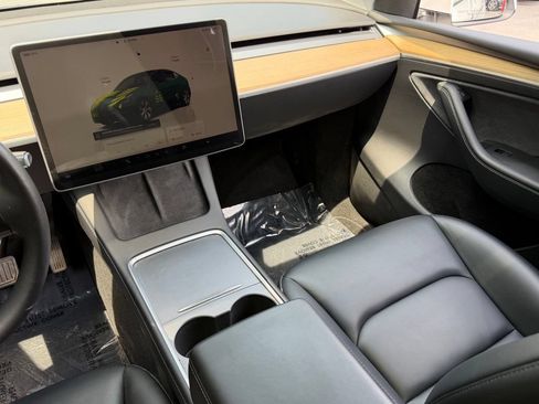 Used 2023 Tesla Model Y Long Range AWD/4WD image 42