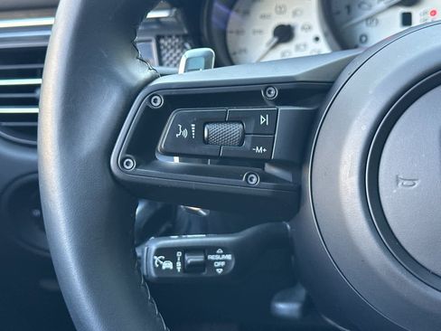 Used 2025 Porsche Macan GTS image 27