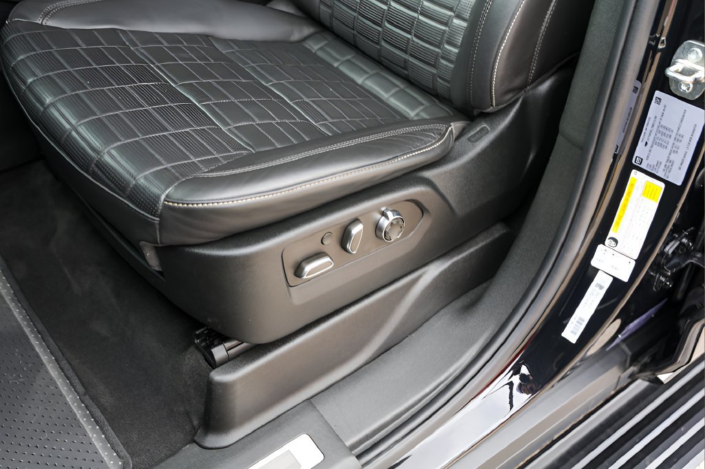 Used 2022 Cadillac Escalade Sport Platinum AWD/4WD image 8
