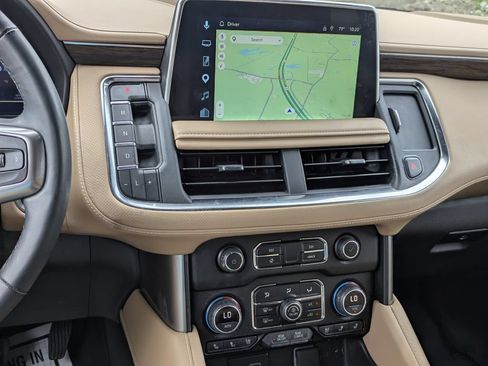Used 2024 Chevrolet Tahoe Premier RWD image 14