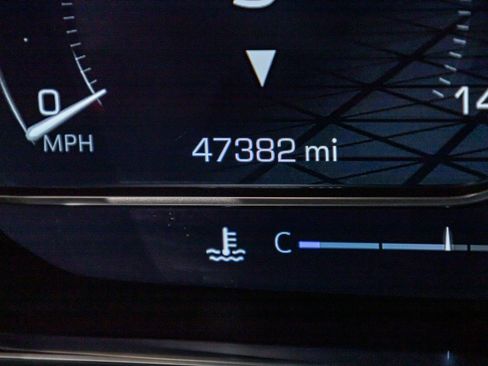 Used 2022 GMC Yukon XL SLT w/ SLT Premium Package image 20