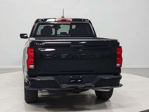 Used 2025 Chevrolet Colorado Z71 w/ Technology Package image 6