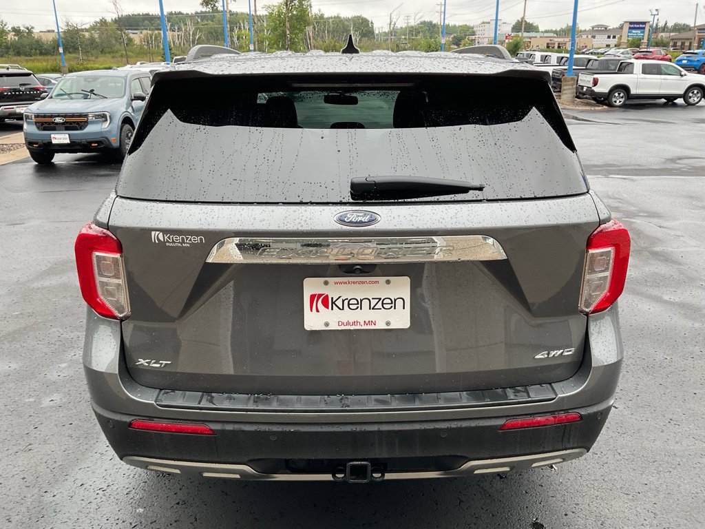Used 2024 Ford Explorer XLT w/ Equipment Group 202A AWD/4WD image 6