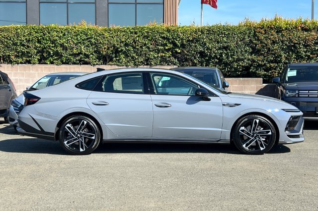 New 2026 Hyundai Sonata N Line FWD image 5