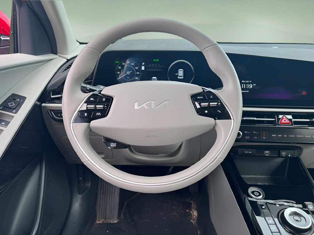 Used 2023 Kia Niro Wind w/ Wind Preserve Package FWD image 19