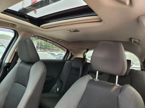 Used 2022 Honda HR-V EX image 11