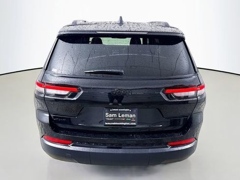 New 2025 Jeep Grand Cherokee L Altitude image 6