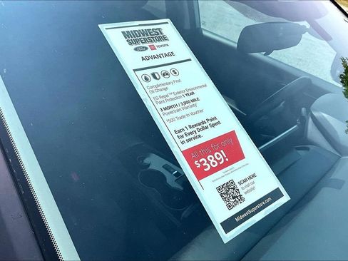 Used 2024 Nissan Rogue S AWD/4WD image 10