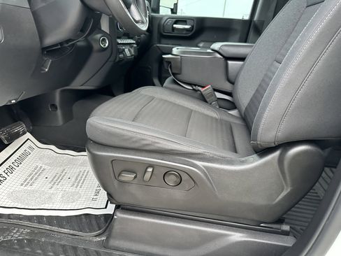 Used 2024 Chevrolet Silverado 2500 Custom w/ Custom Convenience Package image 14