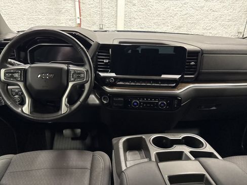 Used 2022 Chevrolet Silverado 1500 RST AWD/4WD image 14
