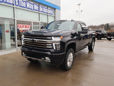 Used 2021 Chevrolet Silverado 3500 High Country w/ Safety Package II image 6
