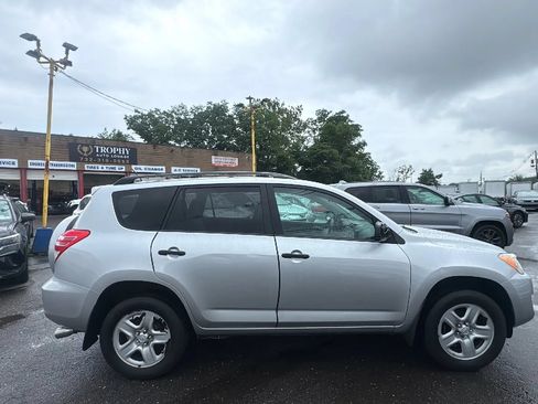 Used 2012 Toyota RAV4 4WD w/ Value Pkg image 4