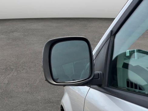 Used 2009 Dodge Grand Caravan SXT FWD image 31