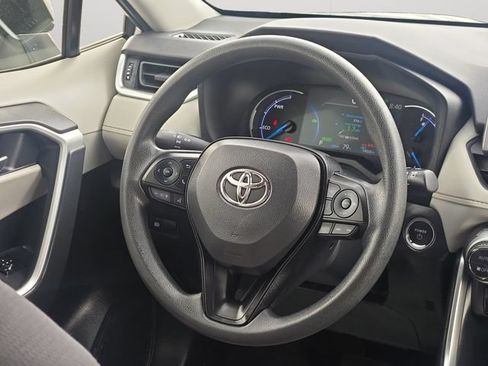 Certified 2025 Toyota RAV4 XLE AWD/4WD image 19
