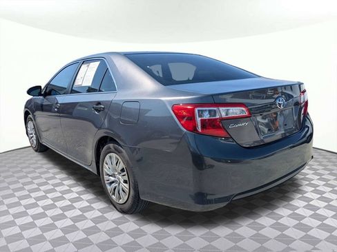Used 2014 Toyota Camry LE FWD image 5