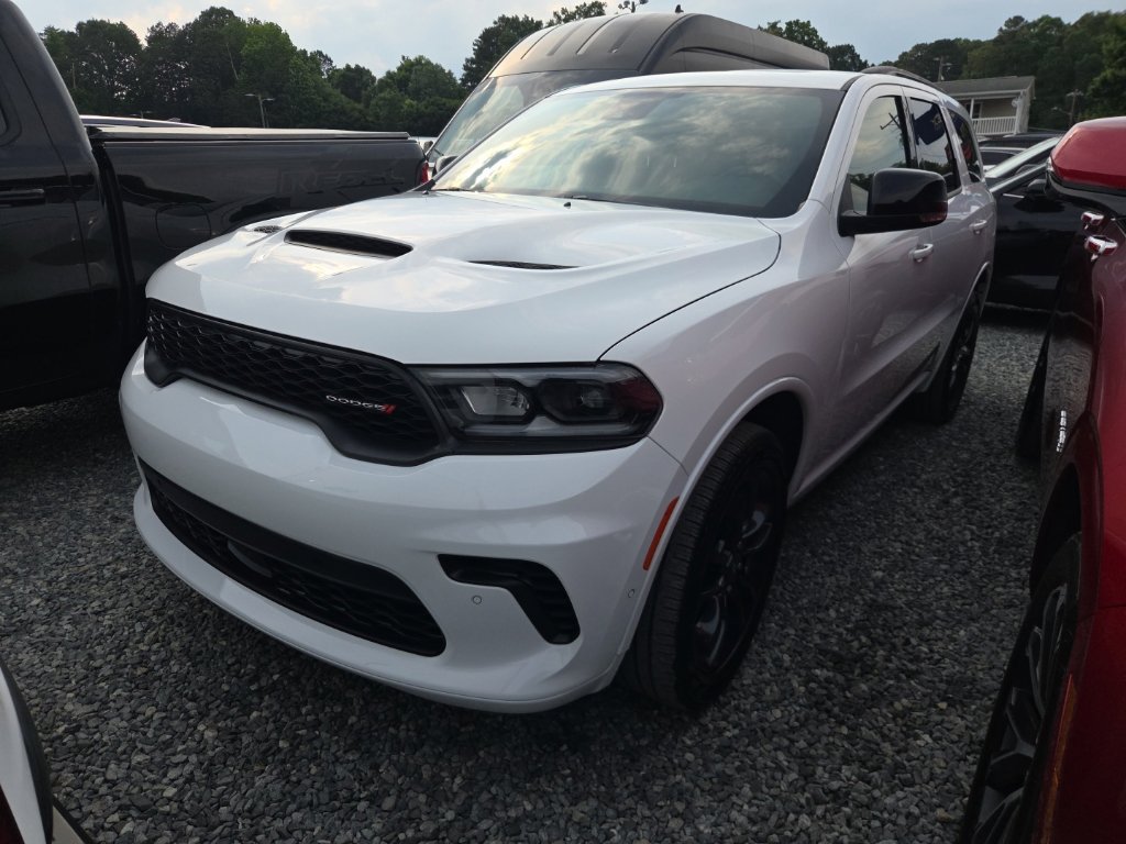 Used 2024 Dodge Durango GT AWD/4WD image 1