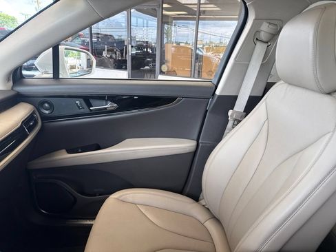 Certified 2023 Lincoln Nautilus Reserve w/ Luxury Package AWD/4WD image 25
