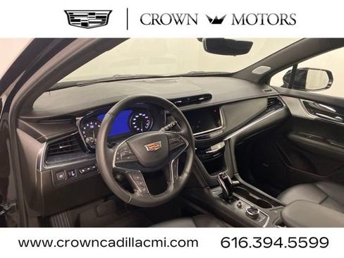 Certified 2024 Cadillac XT5 Premium Luxury w/ Technology Package AWD/4WD image 7
