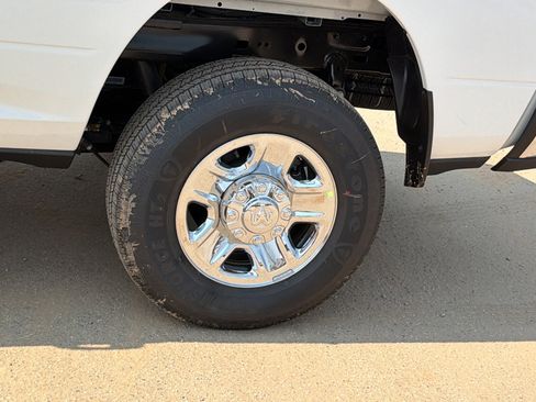 New 2026 RAM 2500 Tradesman AWD/4WD image 12