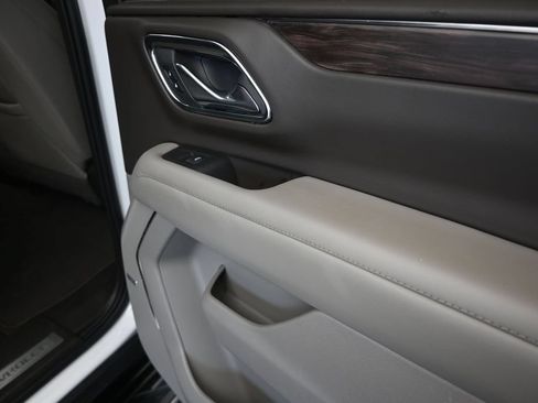 Used 2023 Chevrolet Tahoe LT w/ Luxury Package RWD image 21