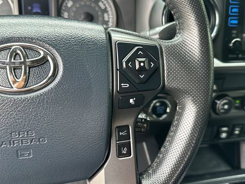 Used 2019 Toyota Tacoma TRD Off-Road AWD/4WD image 21