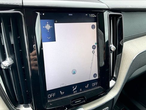 Used 2018 Volvo XC60 T5 Inscription w/ Convenience Package image 35