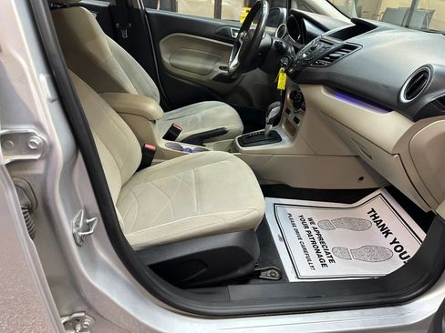 Used 2014 Ford Fiesta SE FWD image 30
