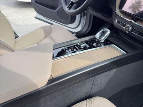 New 2026 Volvo XC60 B5 Plus w/ Protection Package Premier image 14