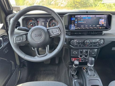 New 2026 Jeep Wrangler Unlimited Sport AWD/4WD image 15