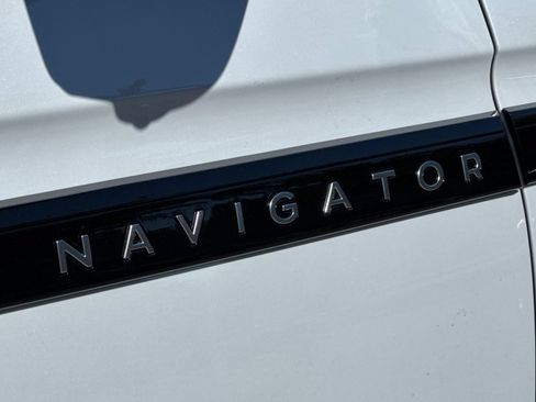 New 2025 Lincoln Navigator Black Label image 7