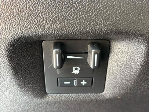 Used 2013 GMC Yukon Denali AWD/4WD image 14