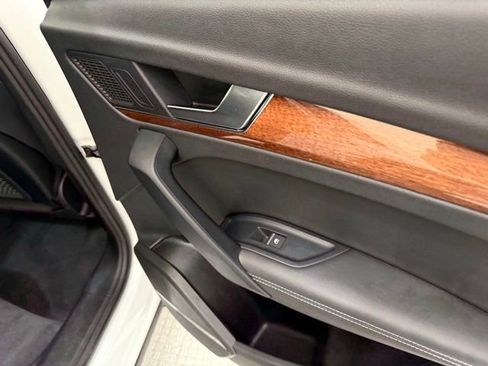 Used 2023 Audi Q5 2.0T Premium Plus image 28