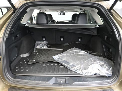 Certified 2025 Subaru Outback Limited AWD/4WD image 17