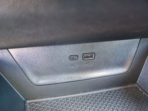 Used 2025 Chevrolet Equinox RS w/ Safety and Technology Package image 18