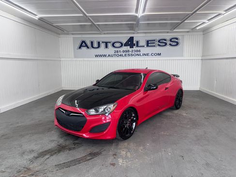 Used 2013 Hyundai Genesis 2.0T image 1